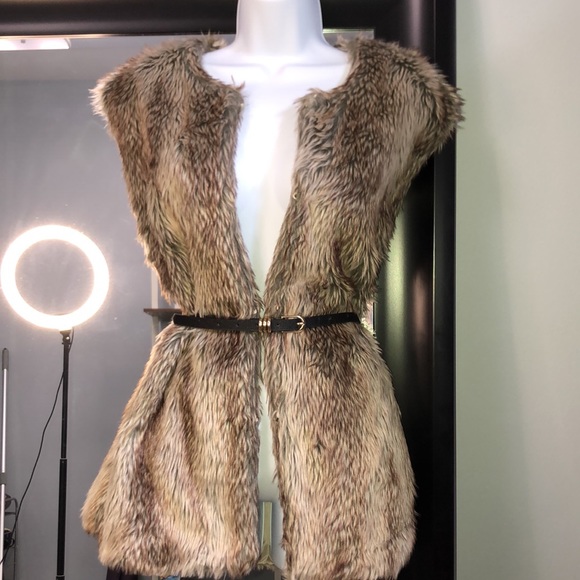 Avon Faux Fur Vest - Picture 1 of 4